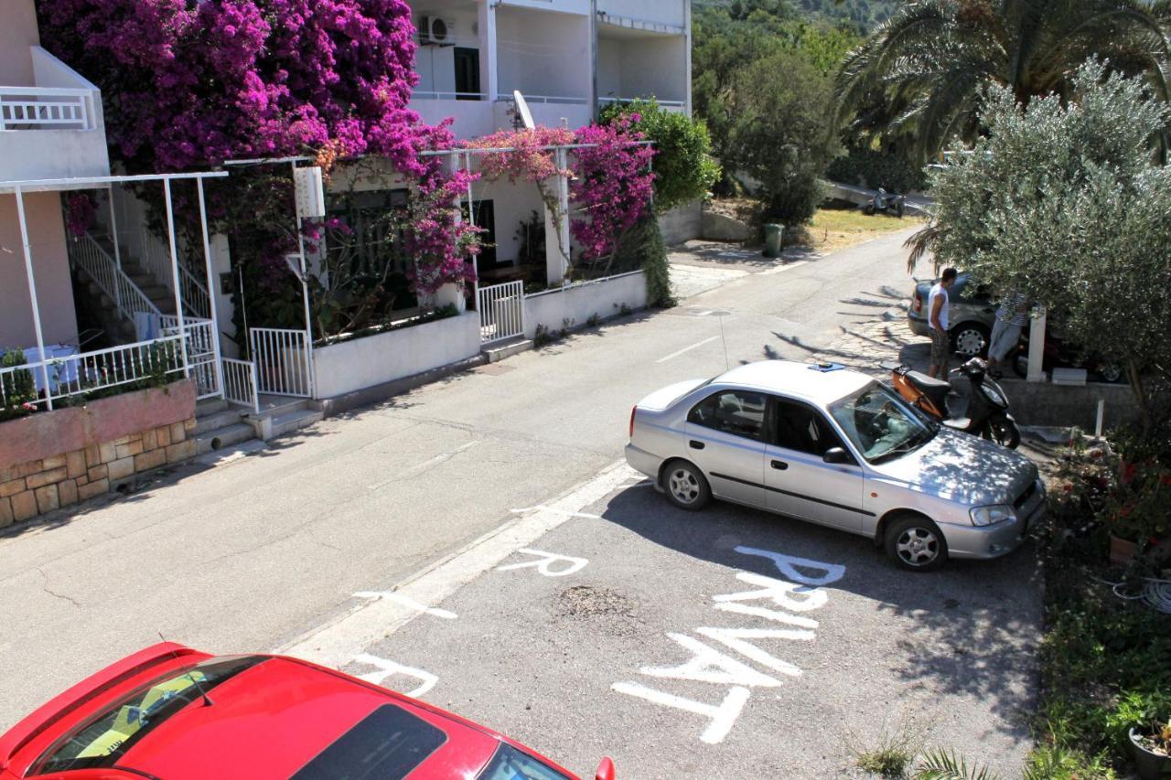 Apartments By The Sea Igrane, Makarska - 310 외부 사진