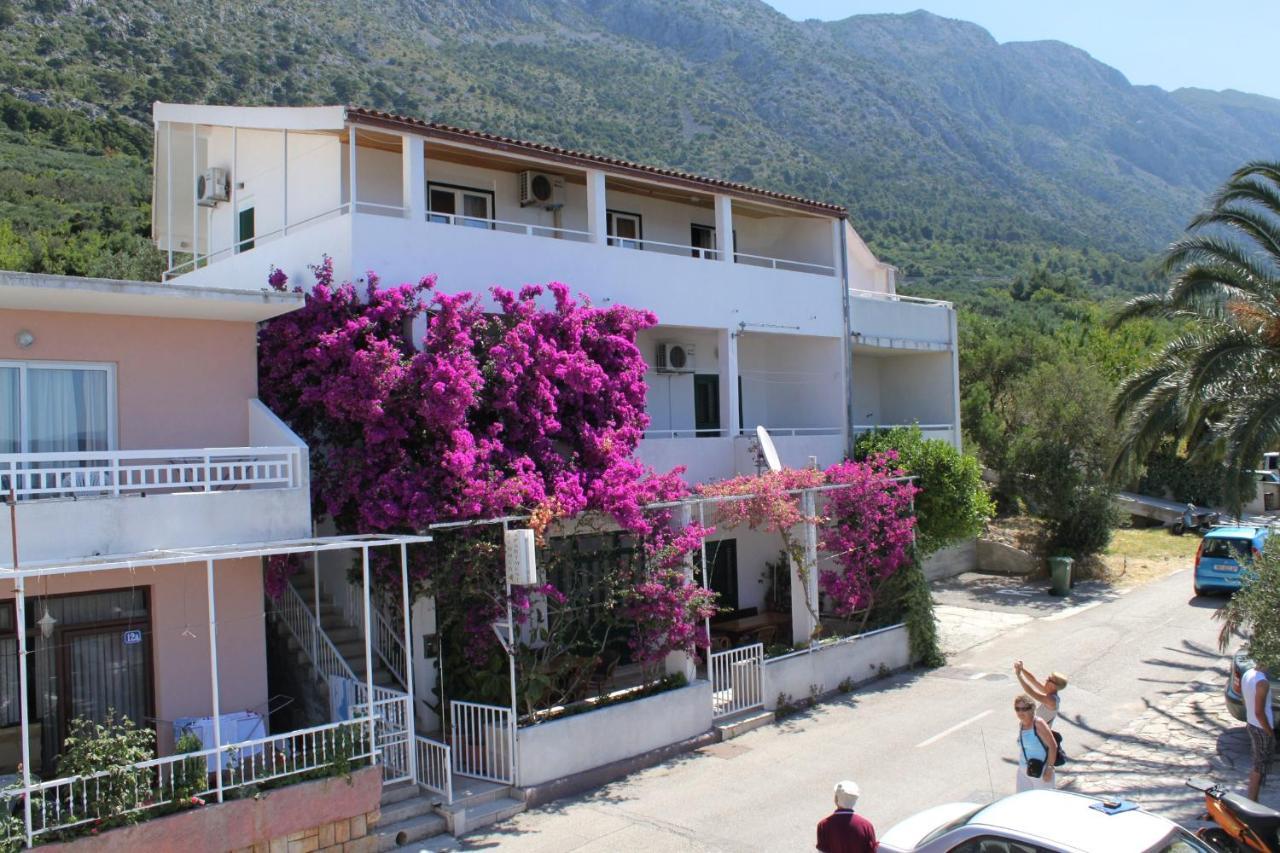 Apartments By The Sea Igrane, Makarska - 310 외부 사진