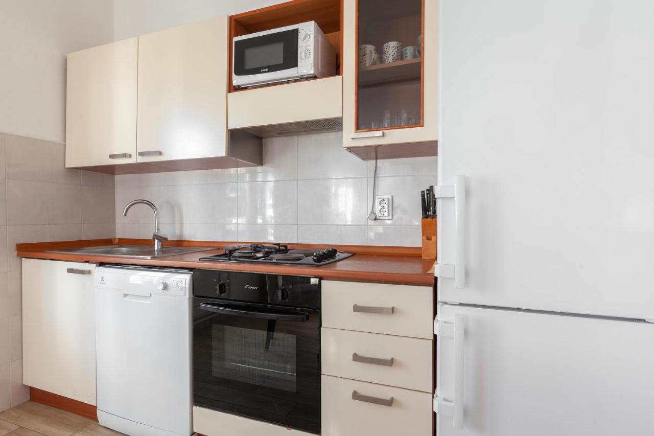 Apartments By The Sea Igrane, Makarska - 310 외부 사진