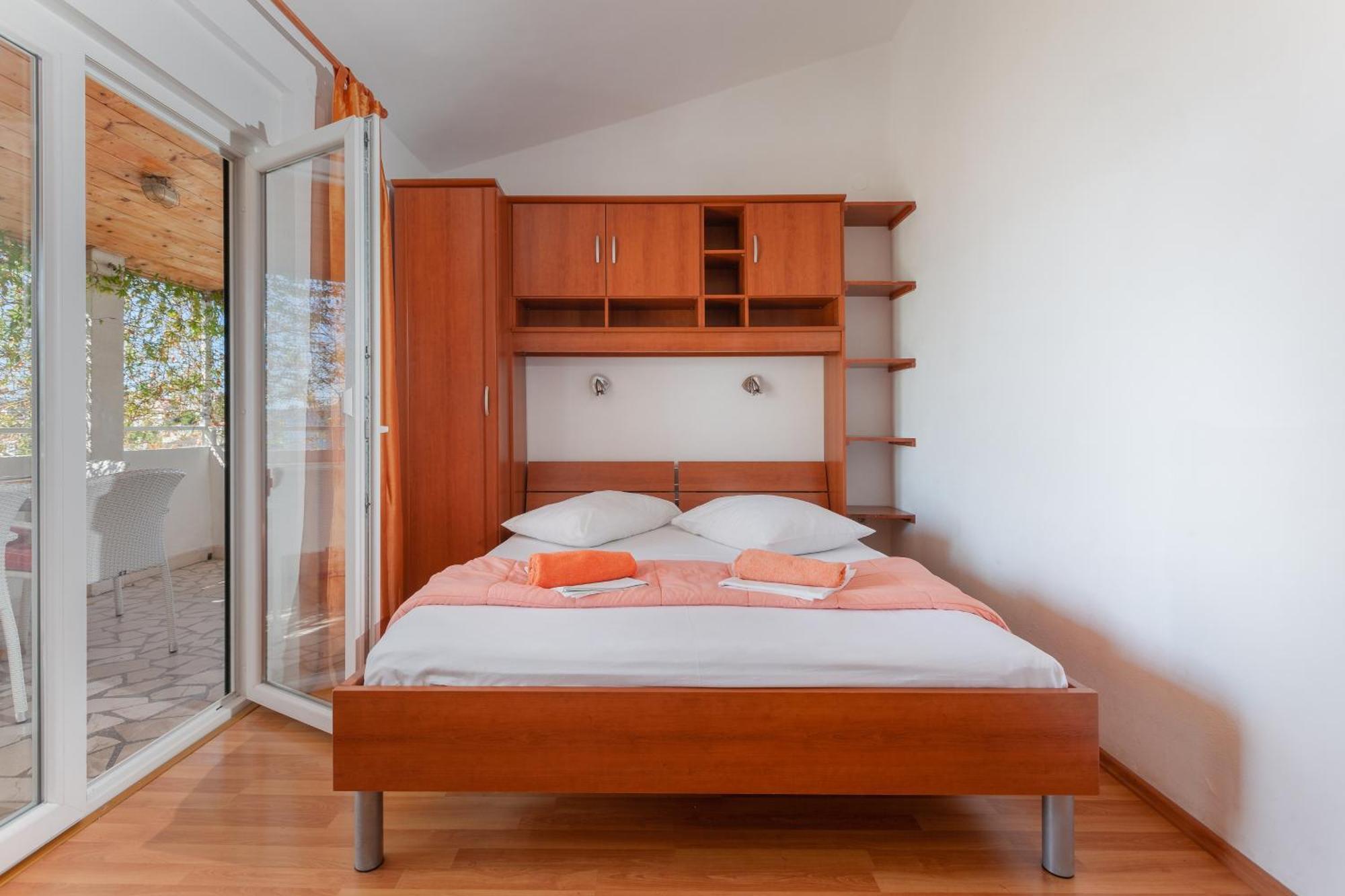 Apartments By The Sea Igrane, Makarska - 310 객실 사진